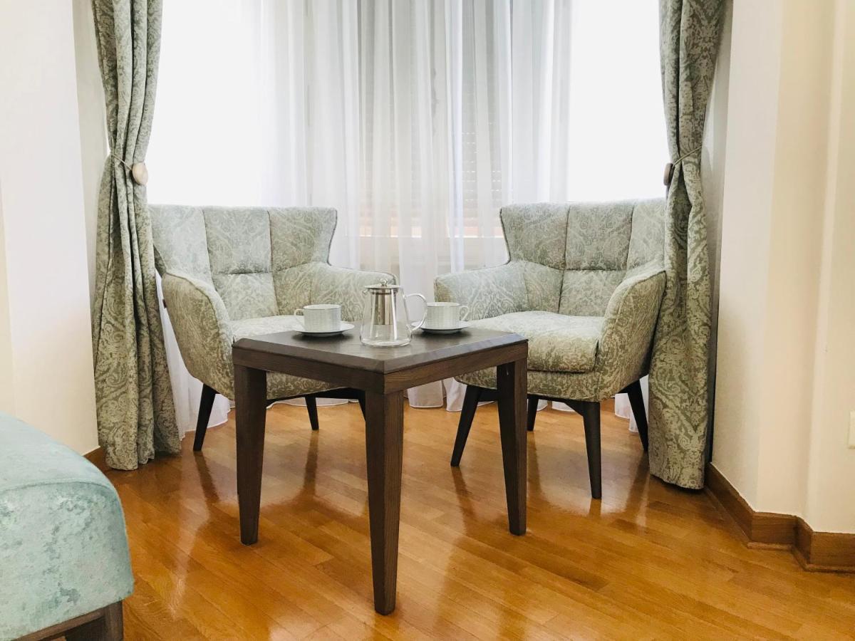Knez Sima Jacuzzi, 3 Bedrooms, Balcony In Stari Grad Belgrado Exterior foto